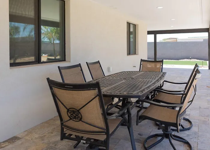 Desert Getaway Retreat Pool Billiards Bbq Holiday home *