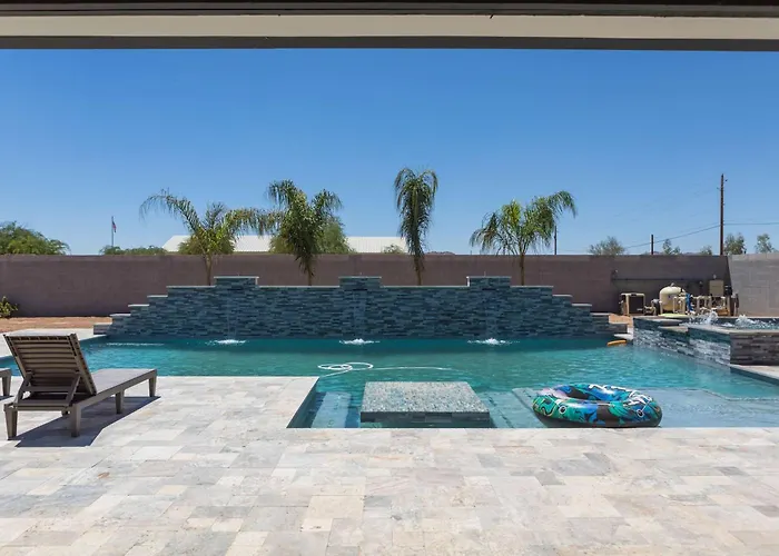 Desert Getaway Retreat Pool Billiards Bbq